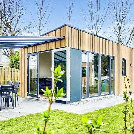 Gorgeous Home In Heinkenszand With House Sea View Extérieur photo