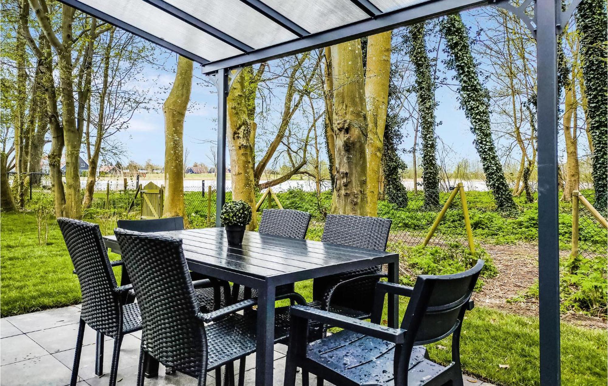 Gorgeous Home In Heinkenszand With House Sea View Extérieur photo